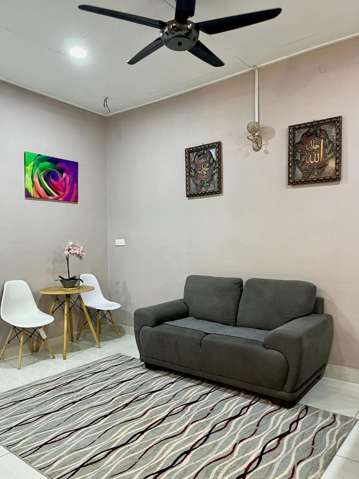 Aina Guest House 코타바하루 외부 사진